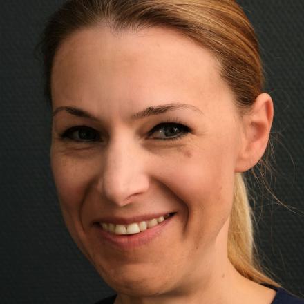 Simone K.